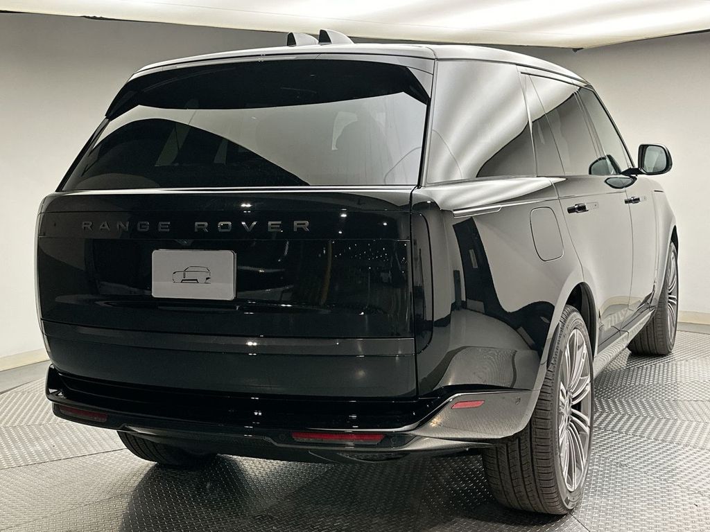 Thumbnail: 2025 Land Rover Range Rover - 3