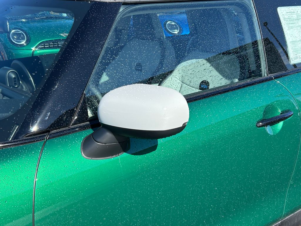 Thumbnail: 2025 MINI Cooper - 10