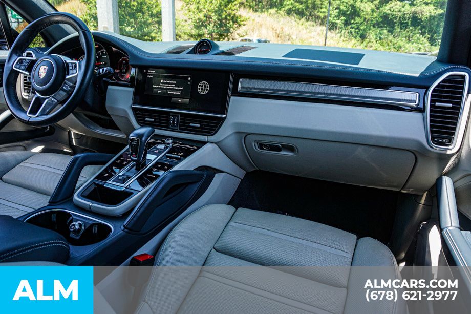 Used 2023 Blue Porsche Base image 23