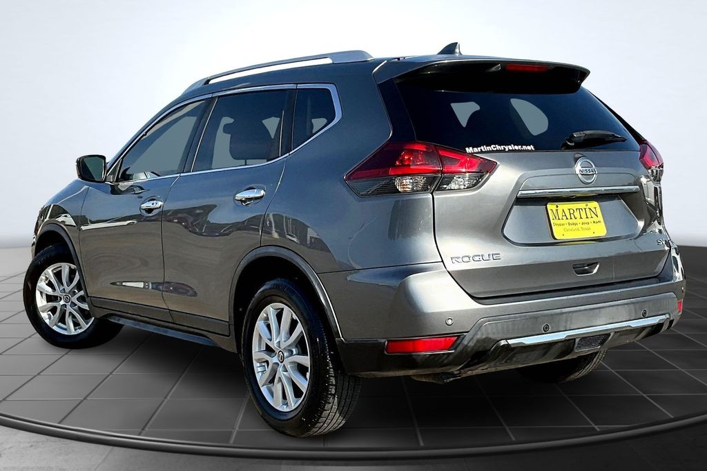 2019 Nissan Rogue SV - 1