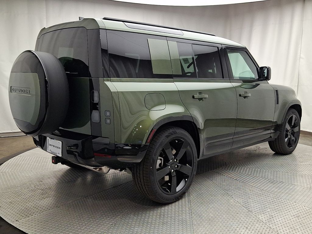 Thumbnail: 2026 Land Rover Defender - 3