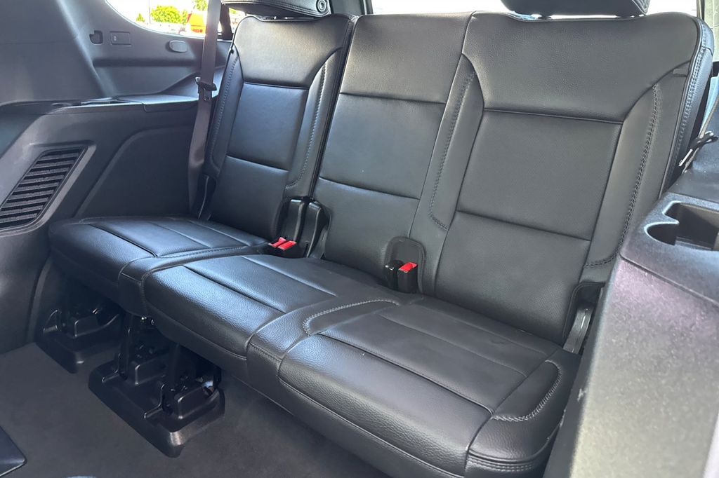 used 2025 GMC Yukon car, priced at $71,984