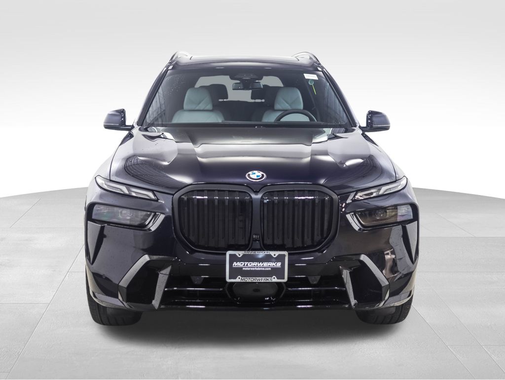 Thumbnail: 2026 BMW X7 - 8