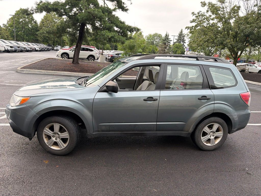Used 2011 Green Subaru 2.5X image 6