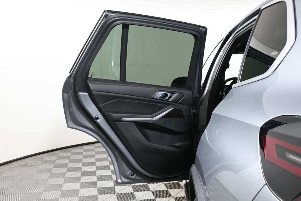 Thumbnail: 2024 BMW X5 - 25