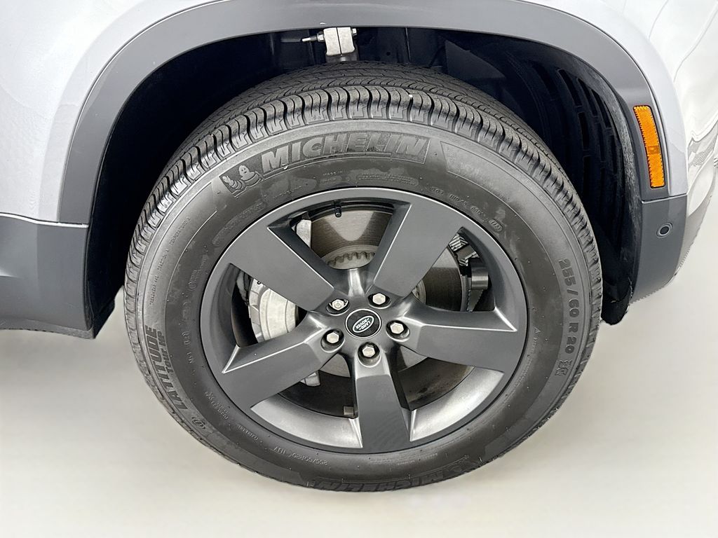 Thumbnail: 2023 Land Rover Defender - 31