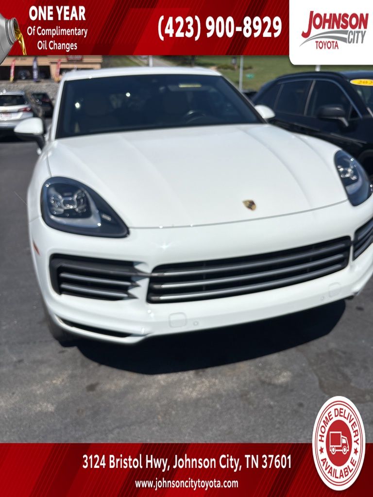 White 2019 Porsche Cayenne AWD SUV / Crossover All-Wheel Drive 8-Speed Automatic