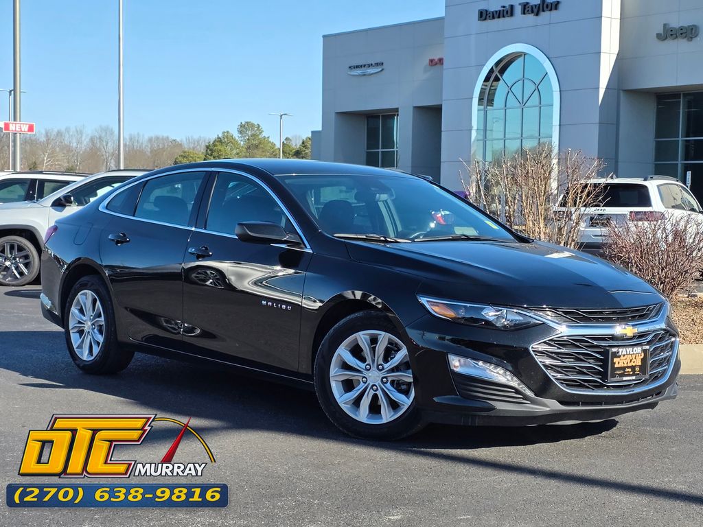 Mosaic Black Metallic 2025 Chevrolet Malibu LT with 1LT FWD Sedan Front-Wheel Drive Continuously Variable Transmission