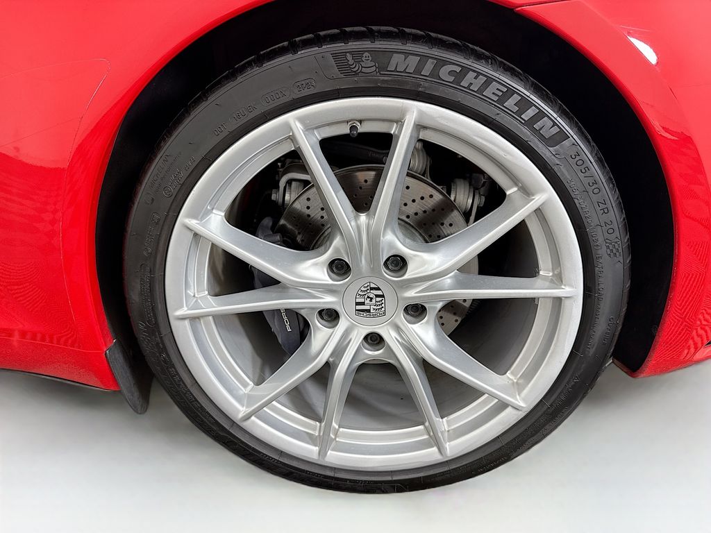 Thumbnail: 2019 Porsche 911 - 30