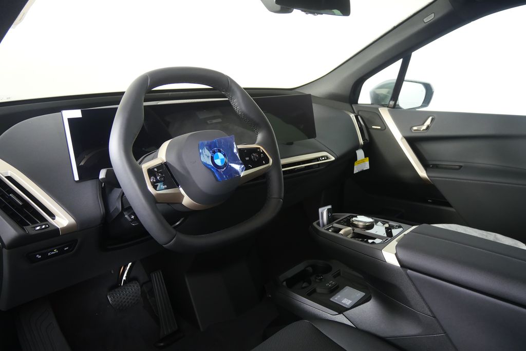 Thumbnail: 2026 BMW iX - 12