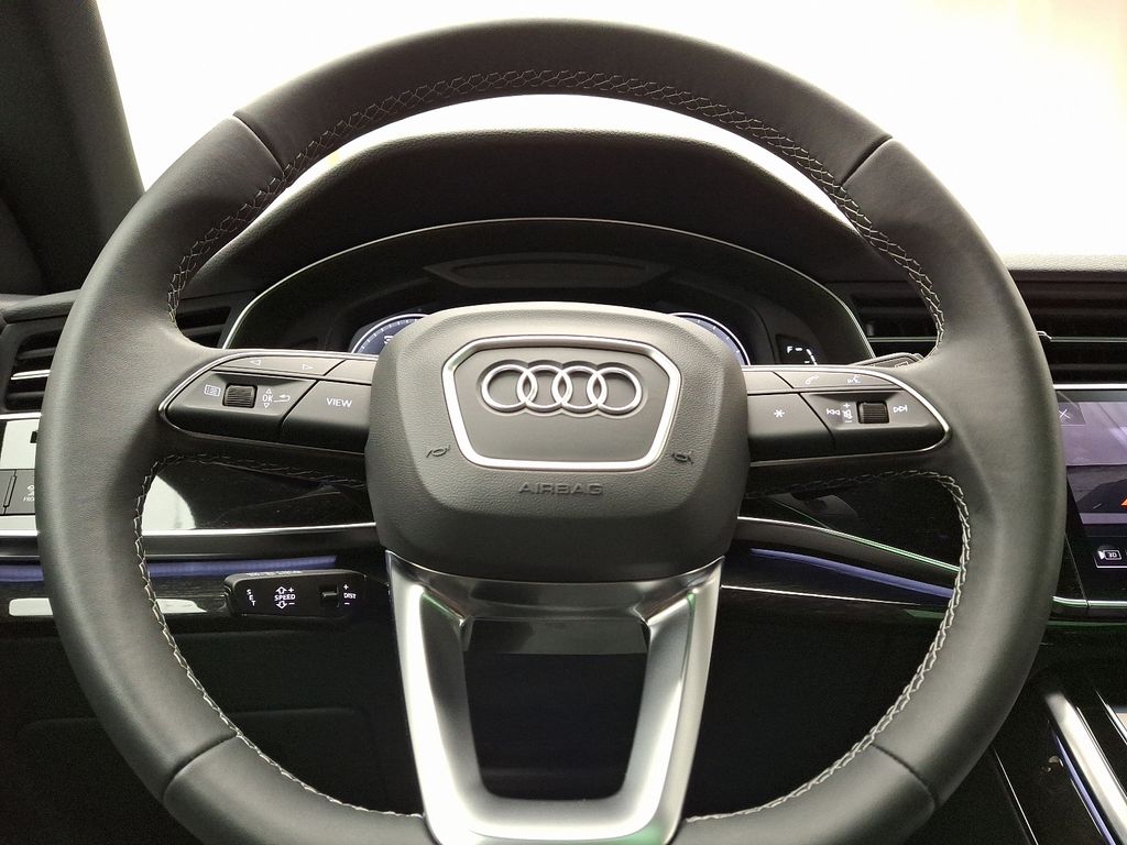 2024 Audi Q8 Premium 18