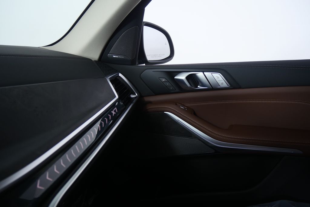 2026 BMW X7 xDrive40i 25
