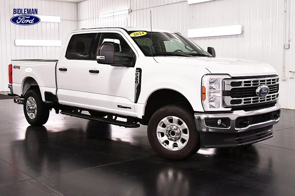 2024 Ford F-350 Super Duty XLT Crew Cab 4WD