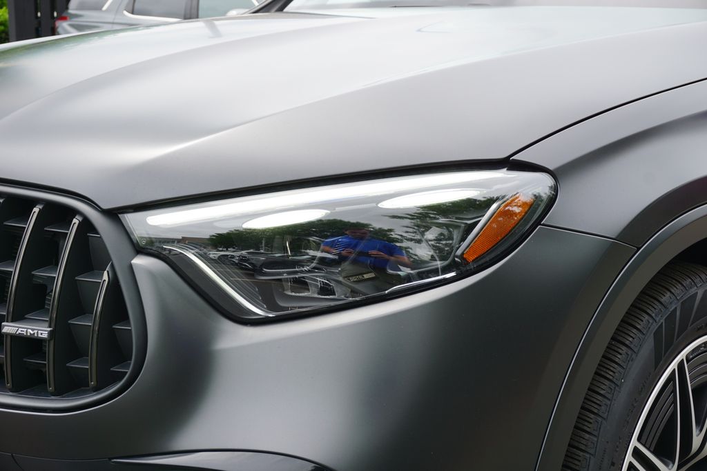 2025 Mercedes-Benz GLC 63 AMG 12