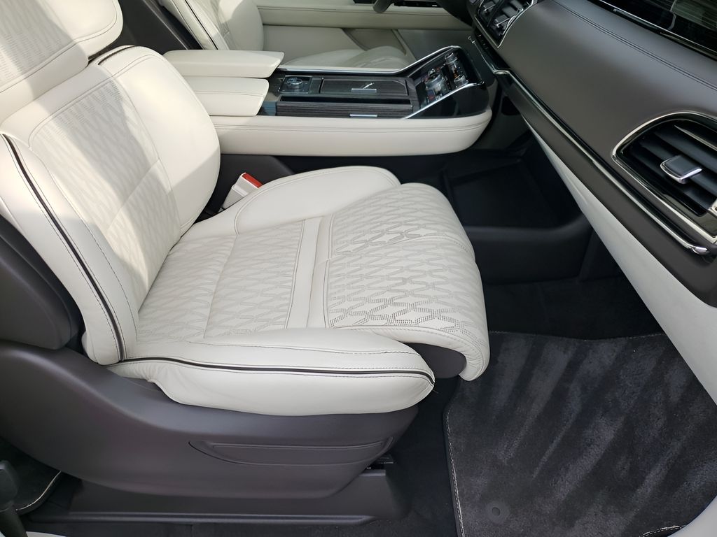 Used Car 2021 Lincoln Navigator  Black Label For Sale Under $50,000 In Austin, Texas