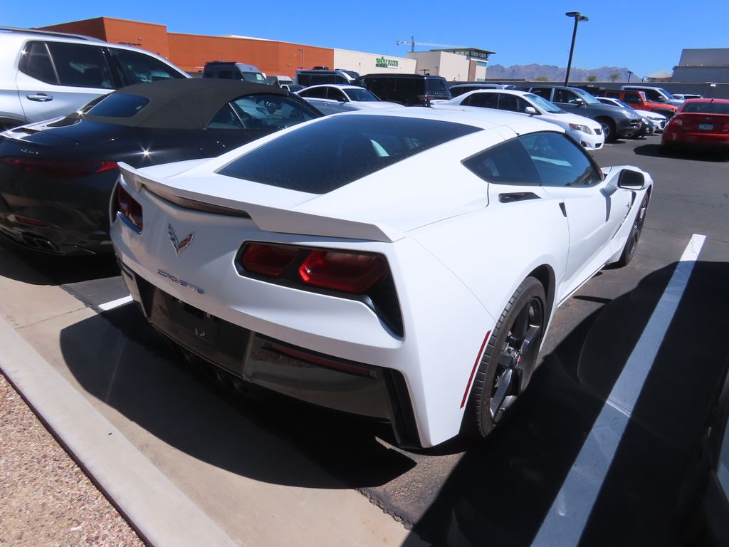 Thumbnail: 2014 Chevrolet Corvette - 3
