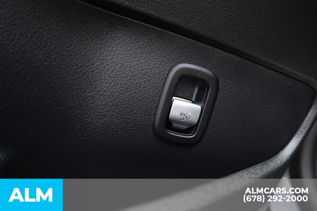 Used 2023 Gray Mercedes-Benz C 300 image 15