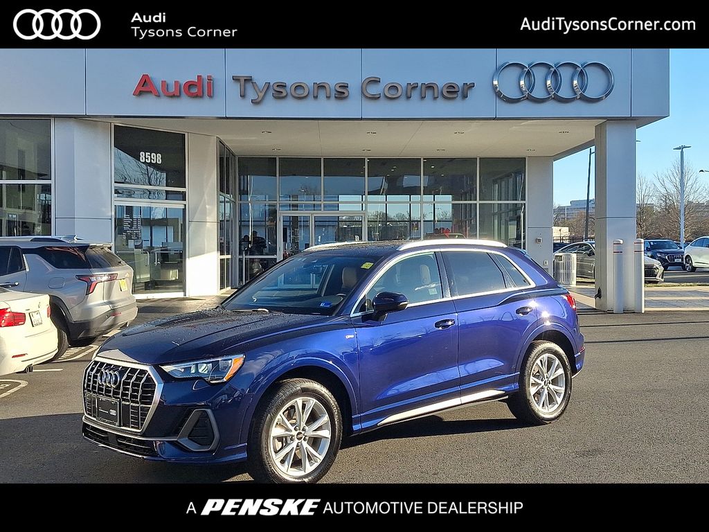 Thumbnail: 2022 Audi Q3 - 1