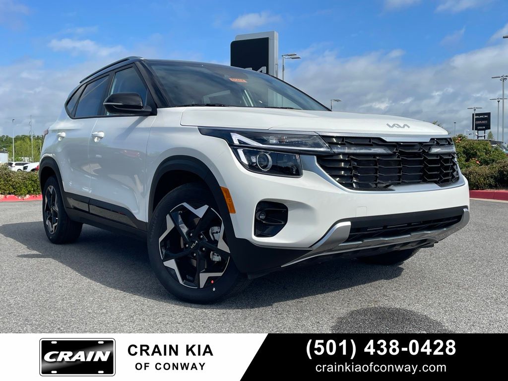 Clear White/Black Roof 2026 Kia Seltos S FWD SUV / Crossover Front-Wheel Drive Continuously Variable Transmission