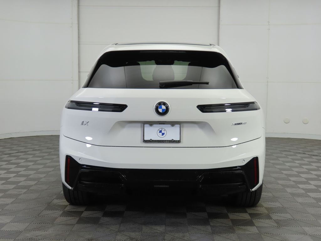 Thumbnail: 2026 BMW iX - 6