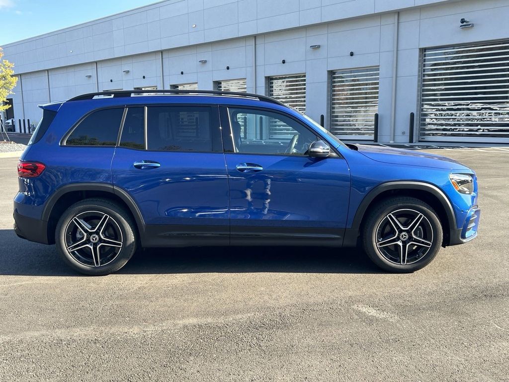 2025 Mercedes-Benz GLB GLB 250 9