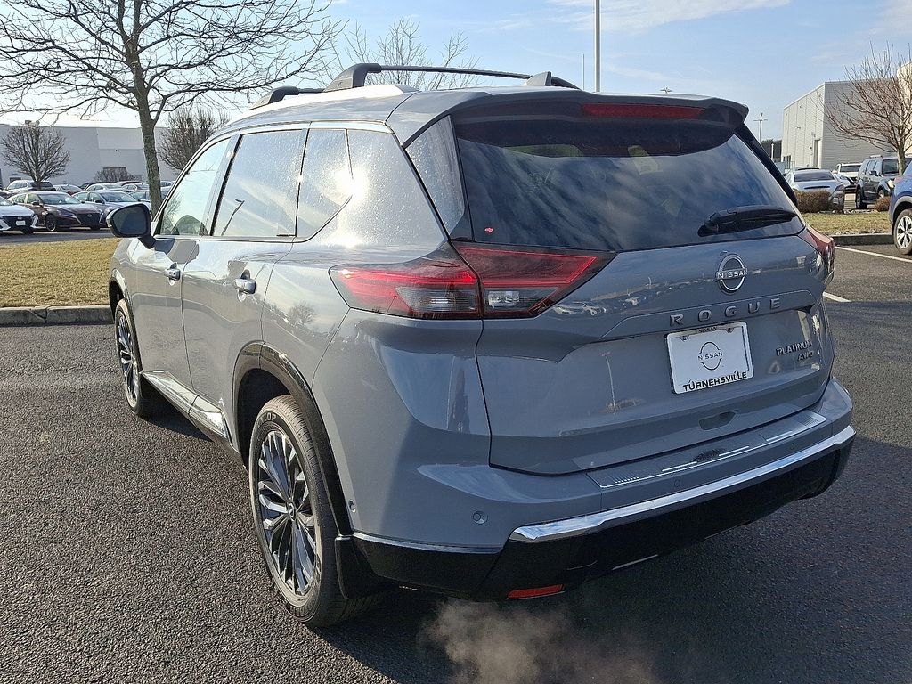 2025 Nissan Rogue Platinum 3