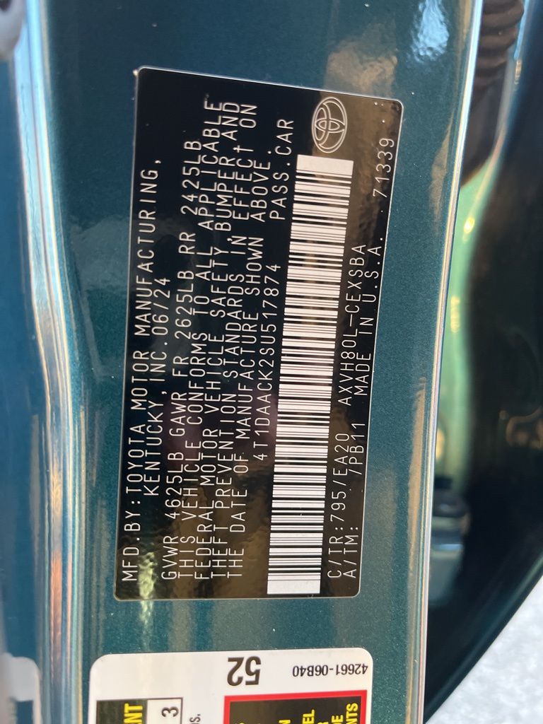 Thumbnail: 2025 Toyota Camry - 9