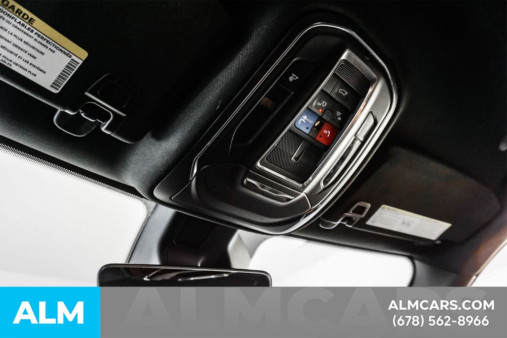 Used 2025 White/off-white Jeep Altitude image 60