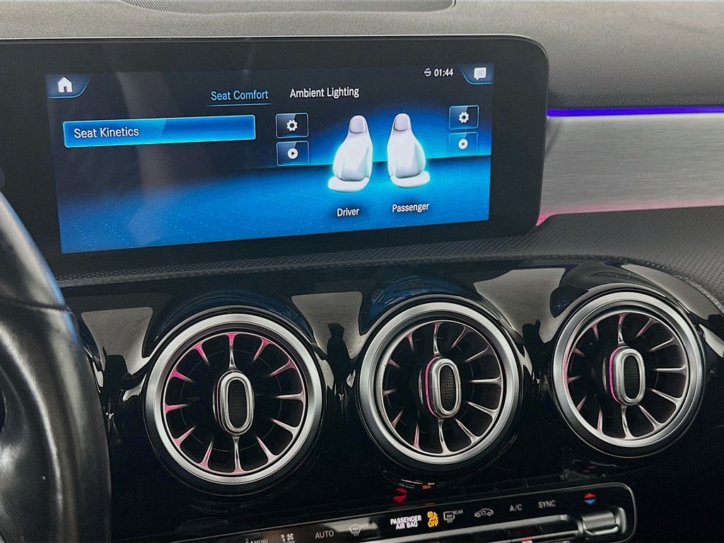 Used 2021 Gray Mercedes-Benz A 220 image 18