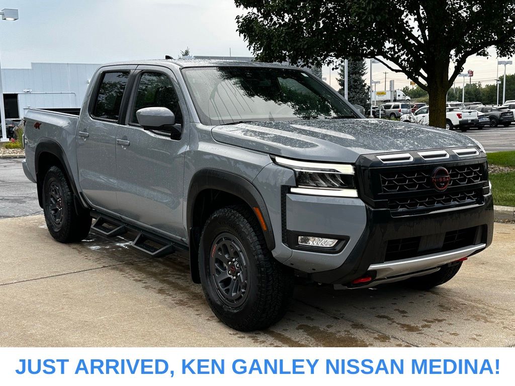 Boulder Gray Pearl 2025 Nissan Frontier Pickup Truck Four-Wheel Drive 9-Speed Automatic Overdrive