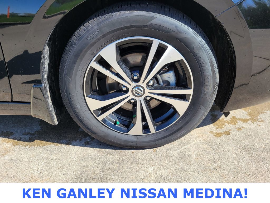 2023 Nissan Sentra SV photo
