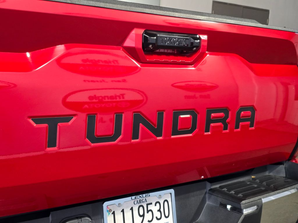 Thumbnail: 2022 Toyota Tundra - 11