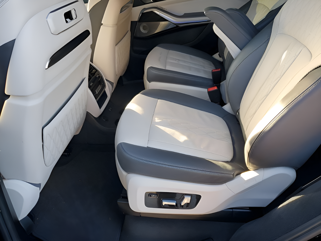 Used Car 2023 Bmw X7  M60i For Sale Under $70,000 In Austin, Texas