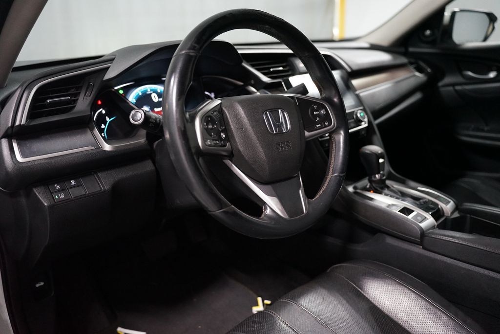 Thumbnail: 2016 Honda Civic - 6