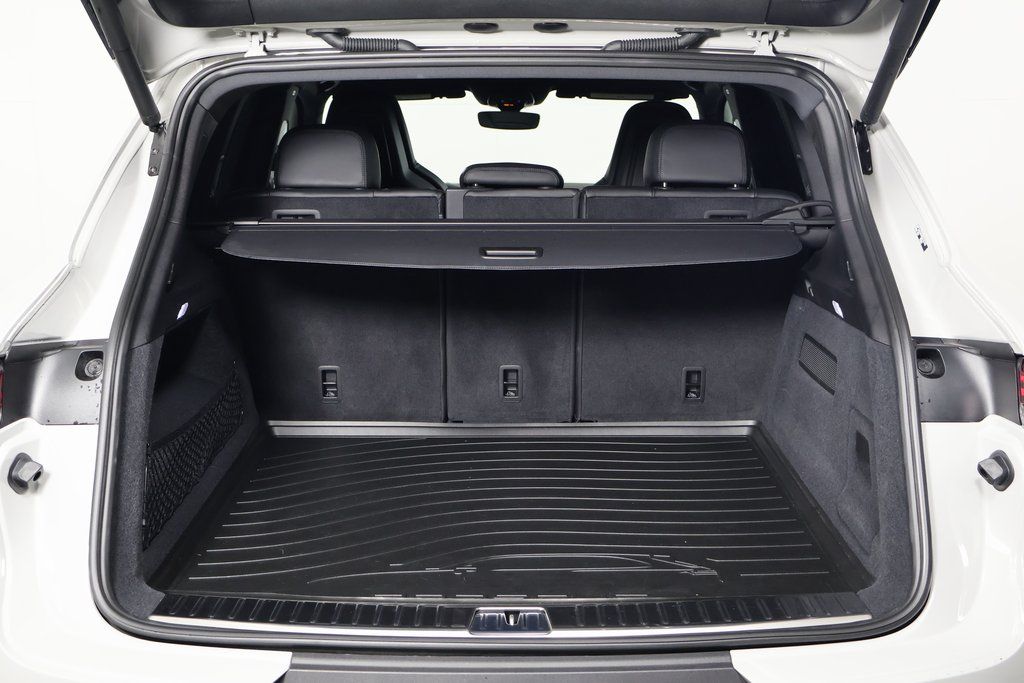 Thumbnail: 2024 Porsche Cayenne - 14