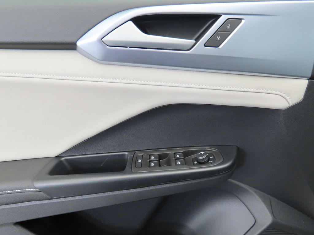 Thumbnail: 2026 Volkswagen Taos - 23