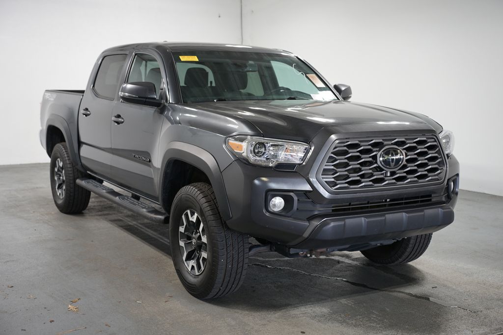 Thumbnail: 2023 Toyota Tacoma - 3