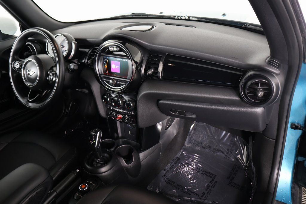 Thumbnail: 2021 MINI Cooper - 10