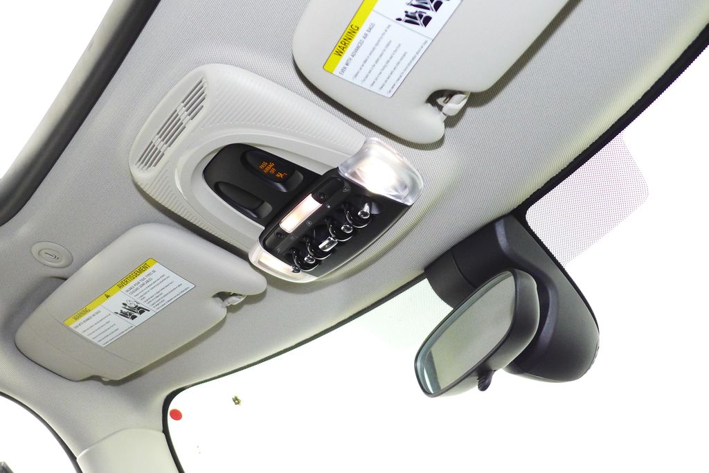 Thumbnail: 2019 MINI Cooper - 17