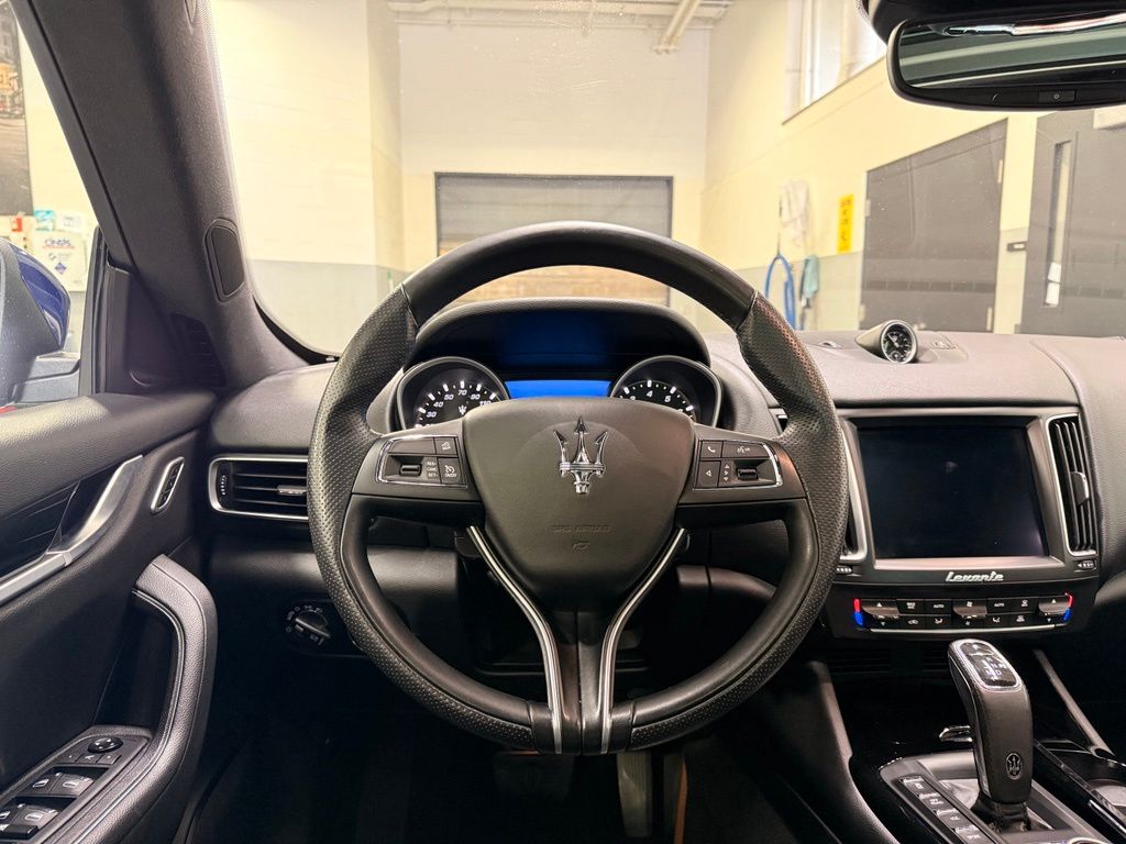 Thumbnail: 2020 Maserati Levante - 22