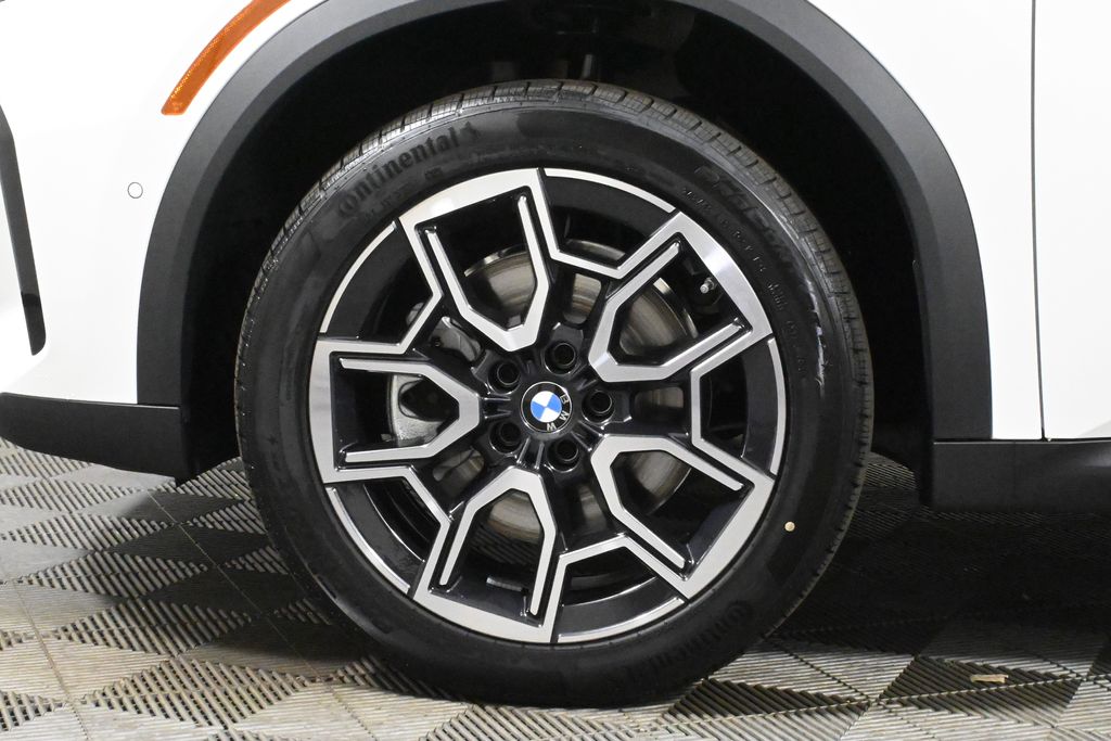 2025 BMW X2 xDrive28i 12