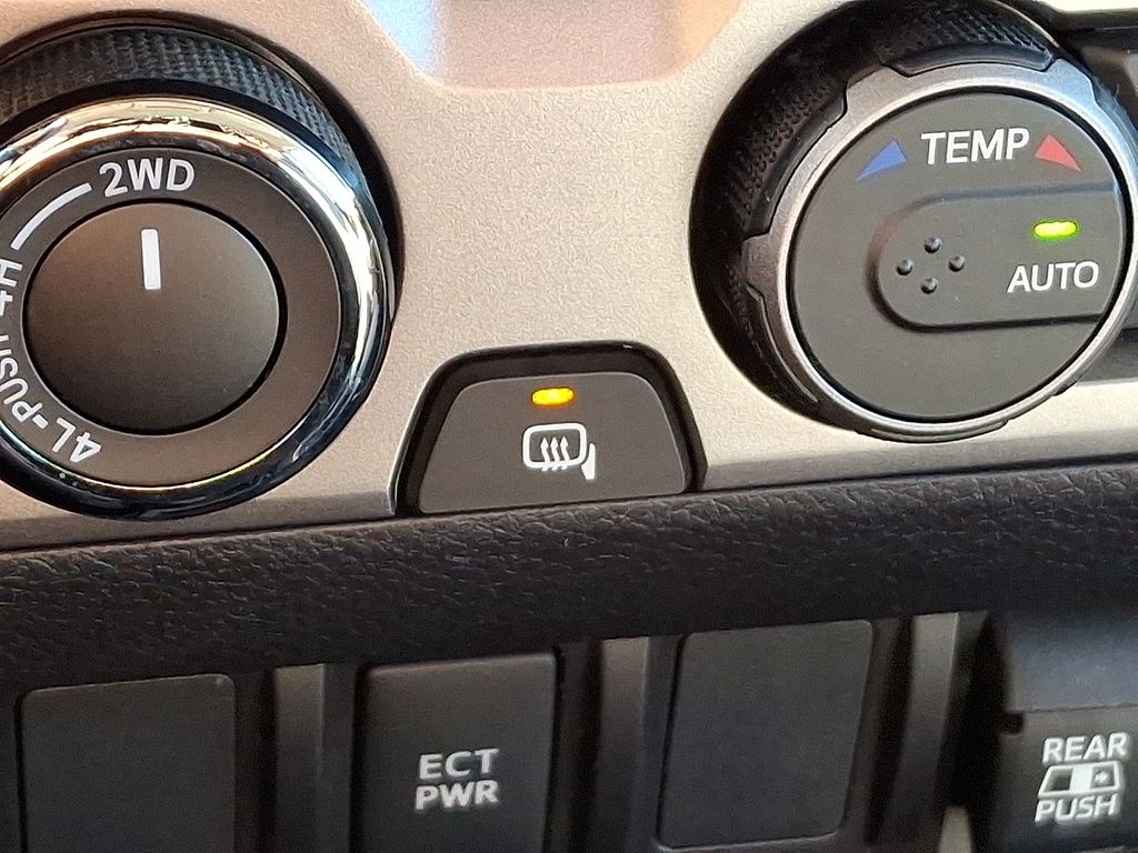 Thumbnail: 2022 Toyota Tacoma - 24