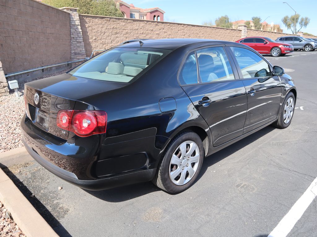 2010 Volkswagen Jetta S 4