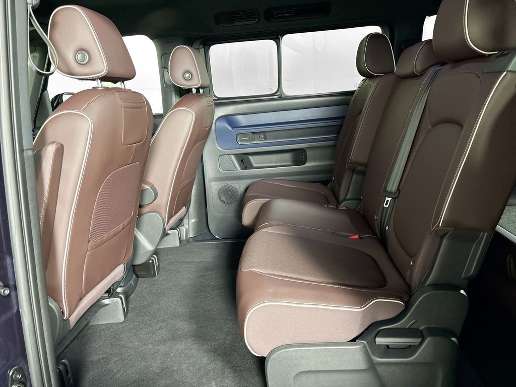 2025 Volkswagen ID. Buzz Pro S Plus