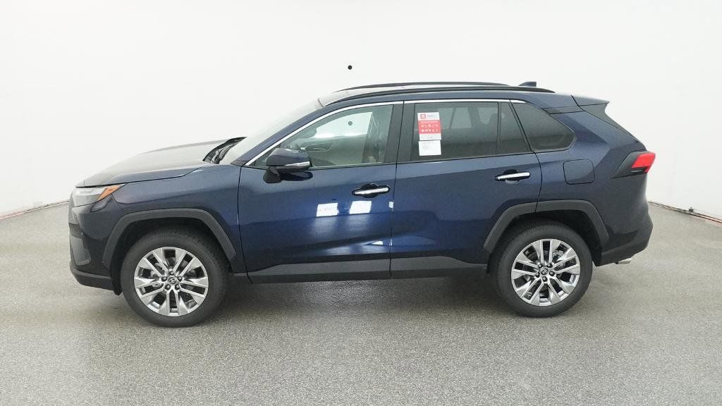 Thumbnail: 2025 Toyota RAV4 - 21