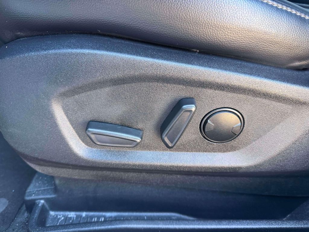 2024 Ford Edge SEL - Photo 14