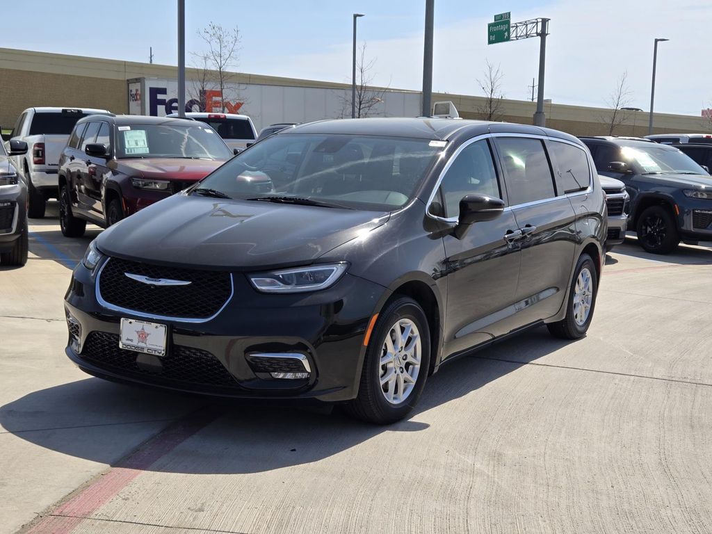 2023 Chrysler Pacifica Touring L FWD