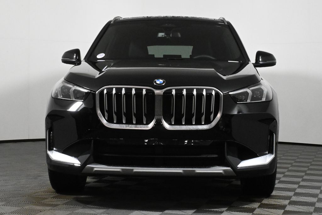 2025 BMW X1 xDrive28i 10