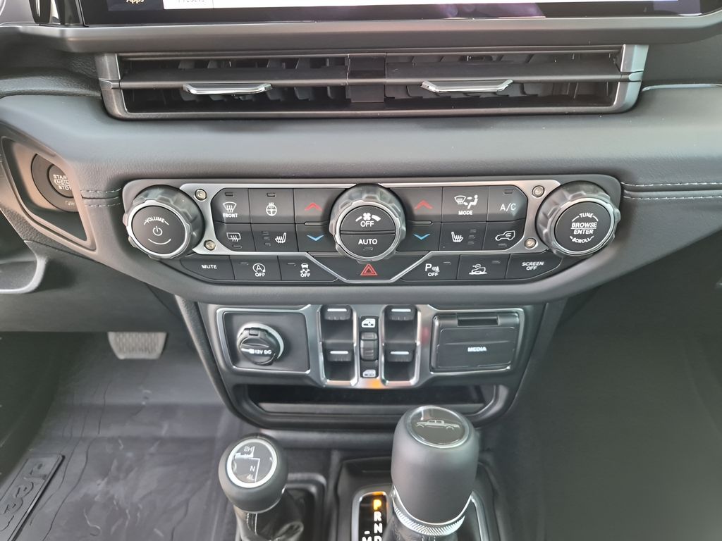 New 2026 White/off-white Jeep Sahara image 37