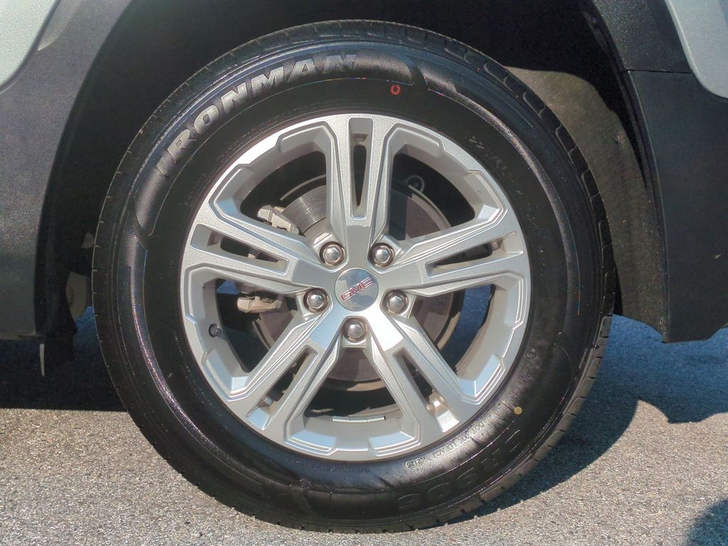 2024 GMC Terrain FWD SLE